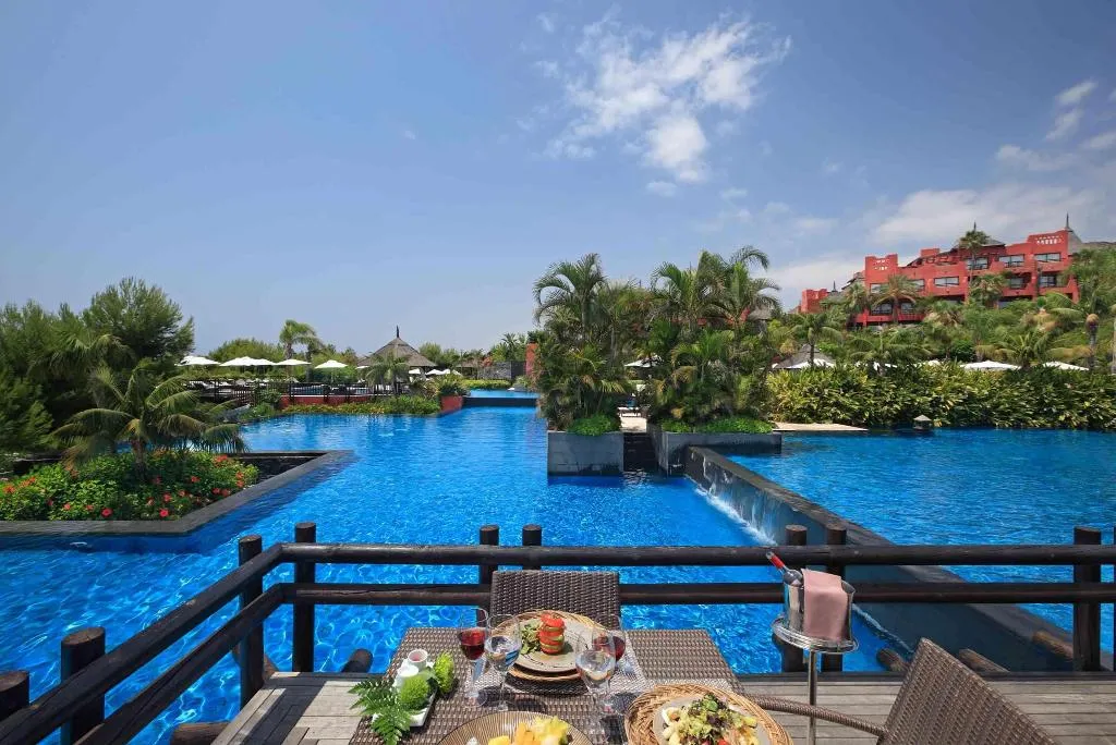 Restaurant, Asia Gardens Hotel & Thai Spa, a Royal Hideaway Ho, Costa Blanca