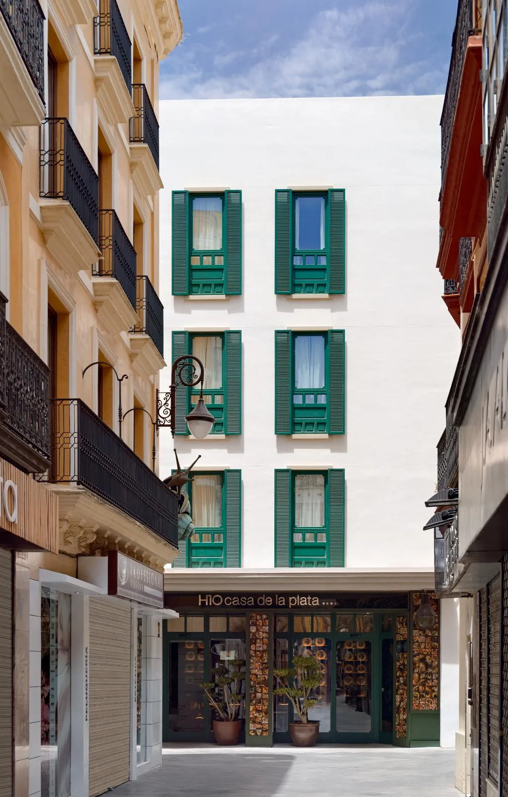 General view, H10 Casa de la plata, Seville