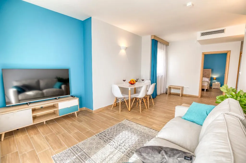 APARTMENT SEA VIEW WITH BALCONY Room, Villa Miramar, Split