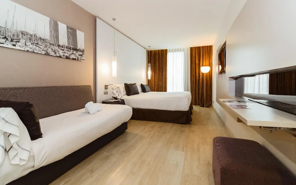 TRIPLE STANDARD Room, Grums Hotel & Spa, Barcelona