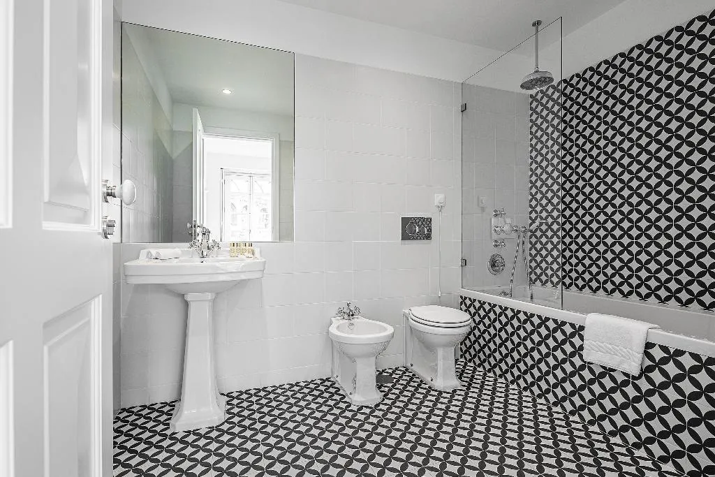 DOUBLE CLASSIC Room, Caleway Hotel, Porto