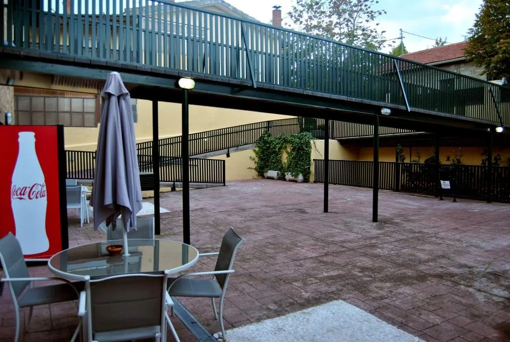 Terrace, Apartahotel Collarubio, Madrid