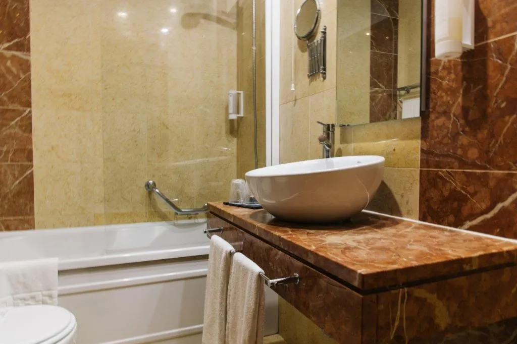 DOUBLE STANDARD Room, America Diamonds, Lisbon