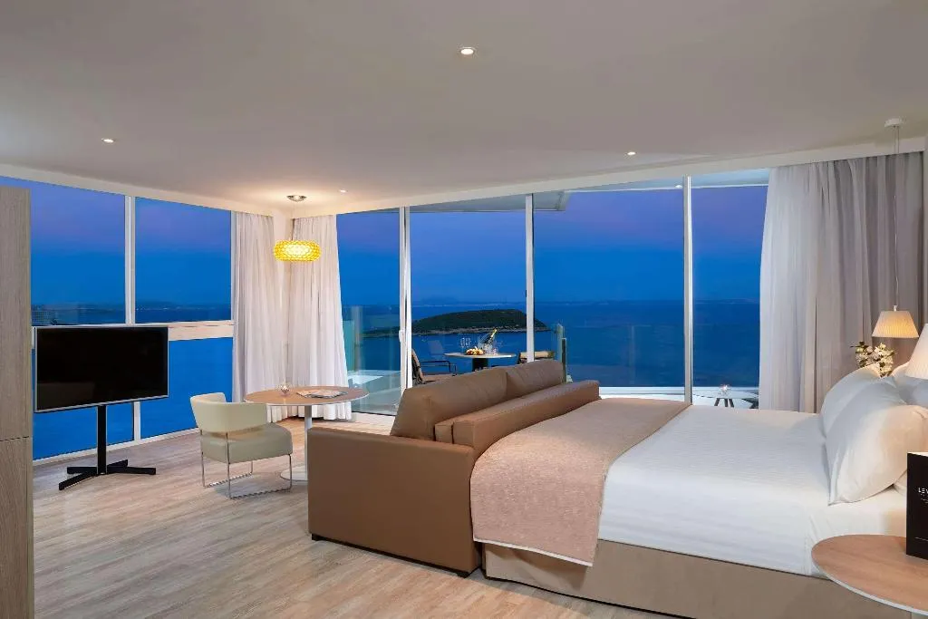 SUITE GRAND Room, Melia Calvia Beach, Majorca