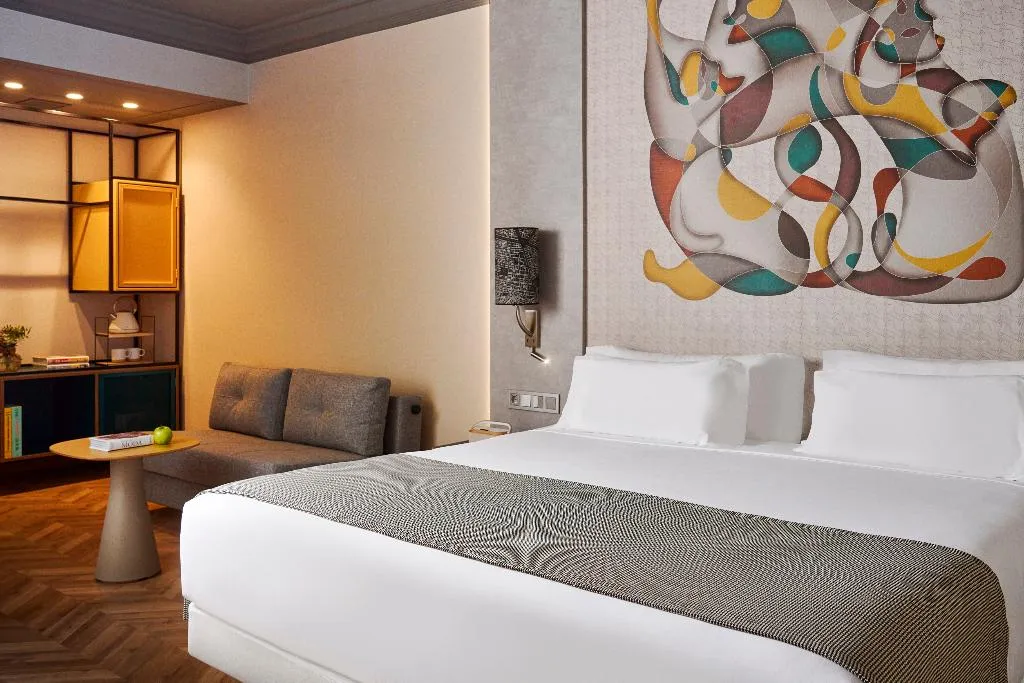 DOUBLE DELUXE Room, Avani Alonso Martinez Madrid Hotel, Madrid