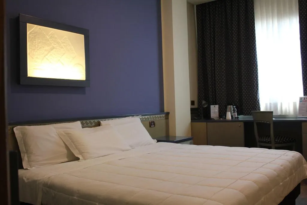 TRIPLE STANDARD Room, Hotel President Palermo, Palermo