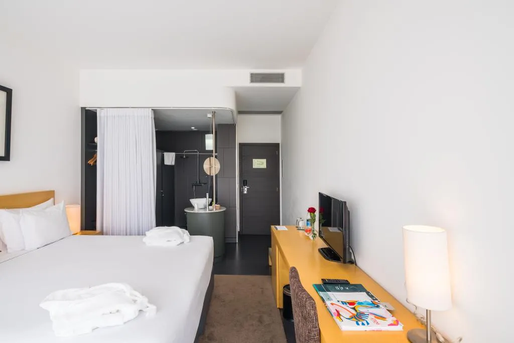 Double or Twin STANDARD Room, Boticas Hotel - Art & Spa, Porto