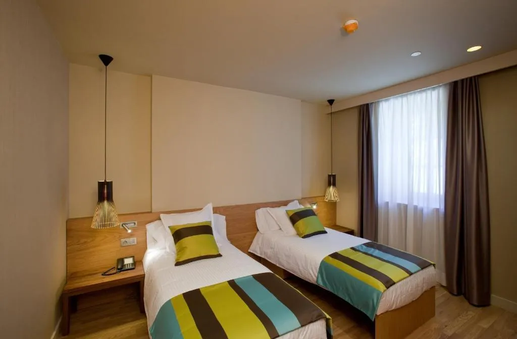 Double or Twin SUPERIOR Room, Vall de Nuria, Costa Brava