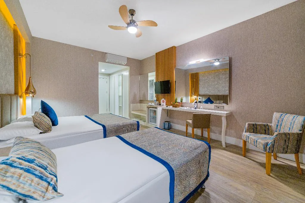 DOUBLE STANDARD Room, Justiniano Deluxe Resort Hotel, Antalya