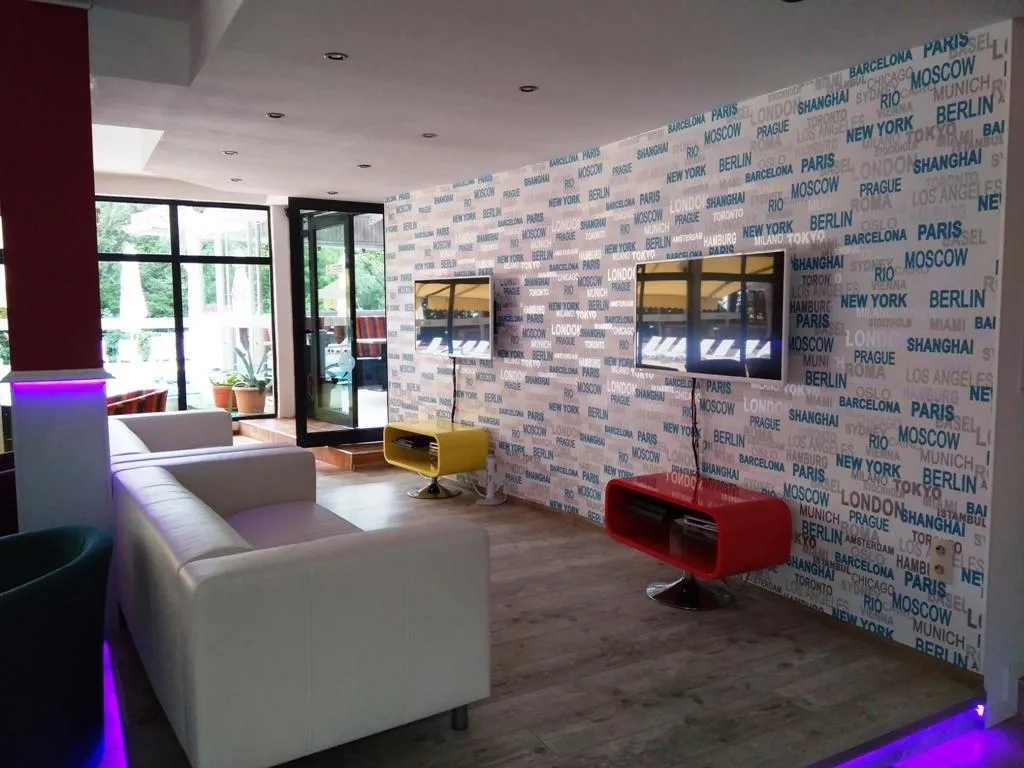 Lobby, Tintyava, Varna
