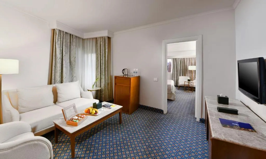 SUITE EXECUTIVE Room, Baron Hotel Cairo, Cairo