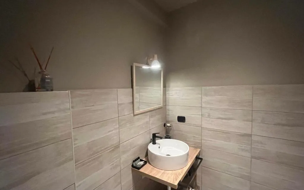 DOUBLE SUPERIOR WITH BALCONY Room, Stesicoro InHabit - Catania City Center, Catania