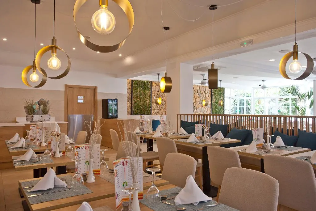 Restaurant, Bahia de Alcudia Hotel & Spa, Majorca