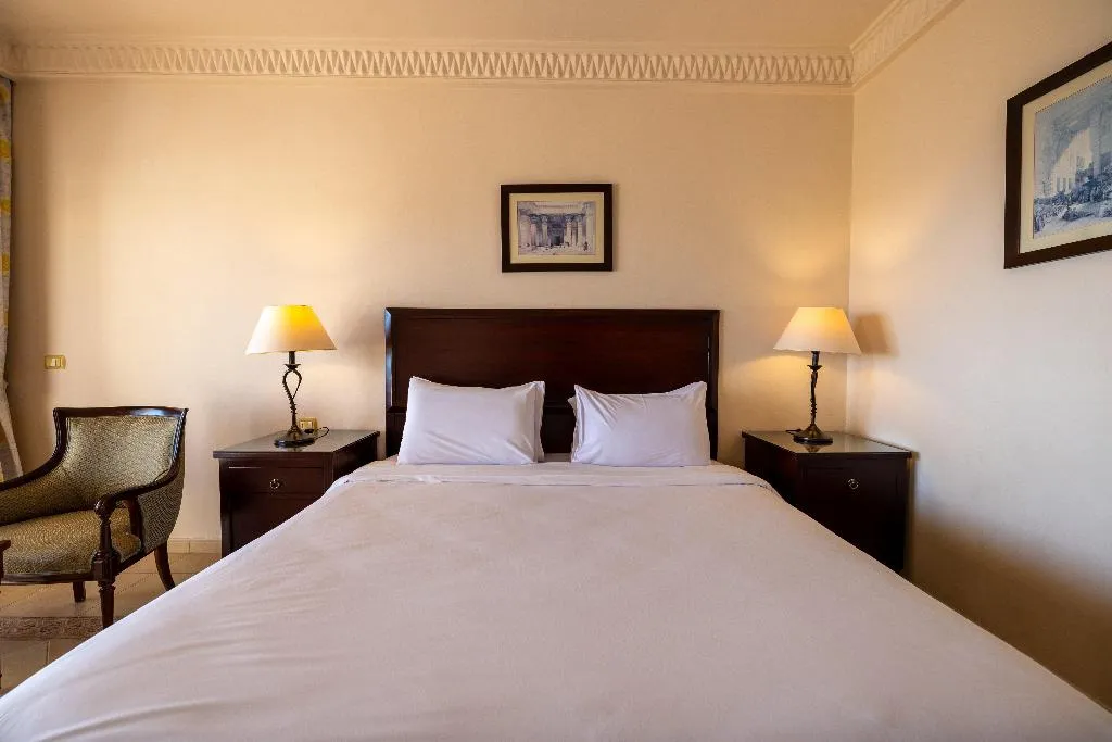 FAMILY ROOM POOL VIEW Room, Continental Plaza Beach, Red Sea Riviera