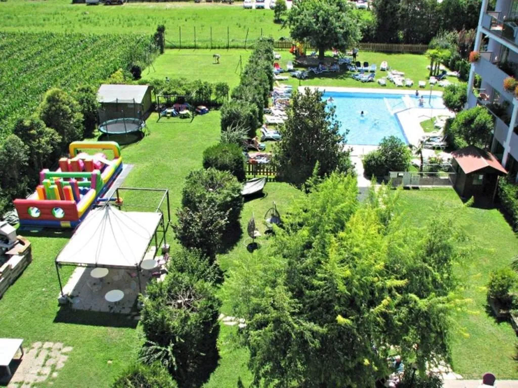 Sports and Entertainment, Hotel Ambassador Suite, Milan