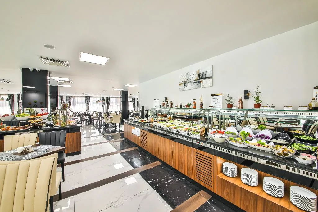 Restaurant, Prestige Deluxe Hotel Aquapark Club, Varna