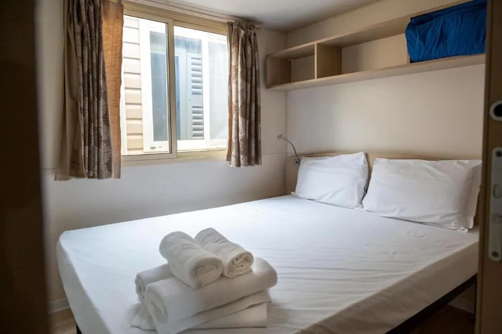 CHALET CAPACITY 6 Room, hu I Pini Village, Rome