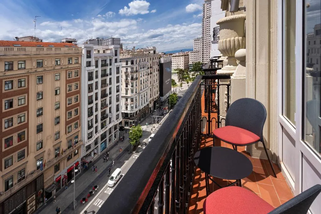Double or Twin SUPERIOR WITH BALCONY Room, Catalonia Plaza España Hotel & Spa, Madrid