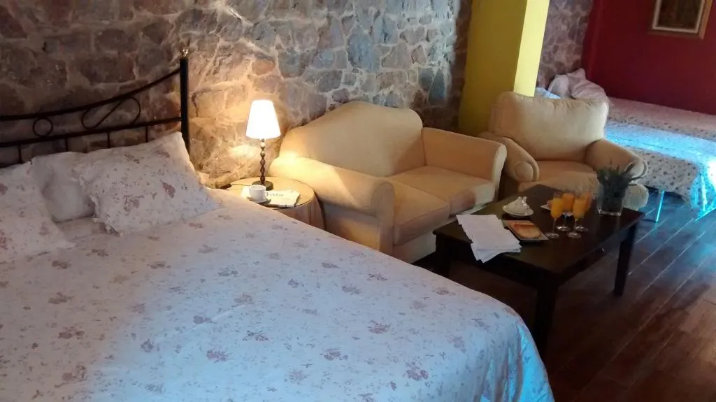 QUADRUPLE THREE BEDROOMS ONE BATHROOM Room, Hotel La Era de Aracena - Adults Only, Seville