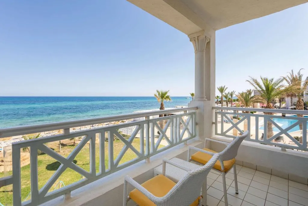 SUITE SEA VIEW KING BED Room, Radisson Blu Resort & Thalasso Hammamet, Tunisia