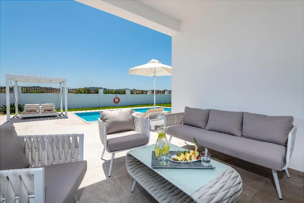 VILLA WITH PRIVATE POOL Room, Gaia Palace, Kos