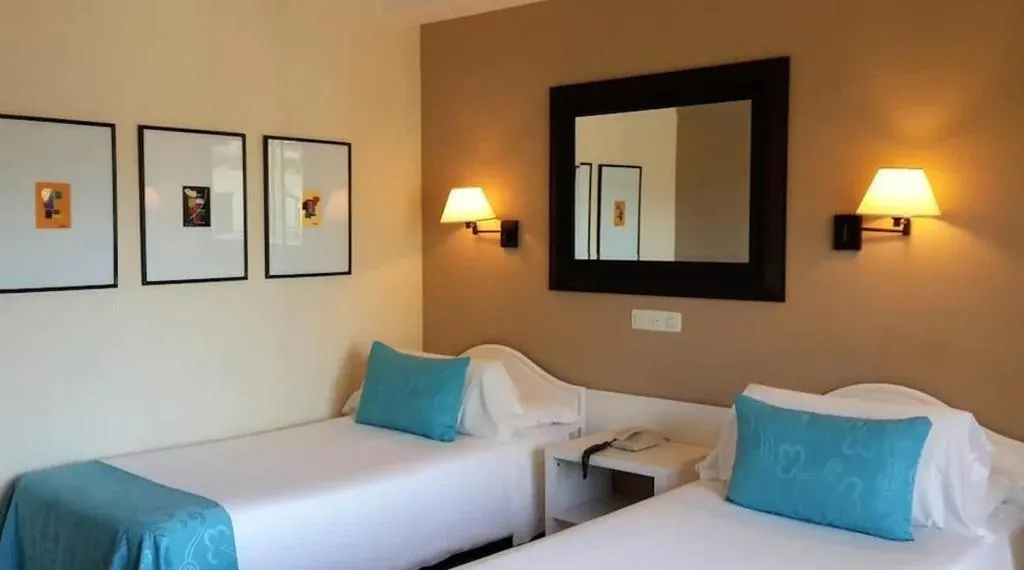 Room, La Terrassa, Costa Brava