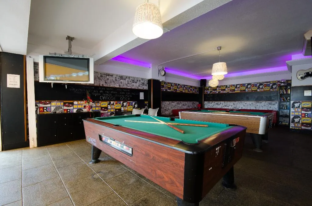 Sports and Entertainment, Els Llorers, Costa Brava