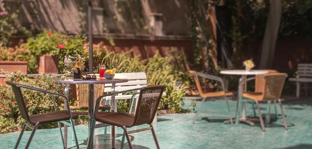 Terrace, Tirreno, Rome