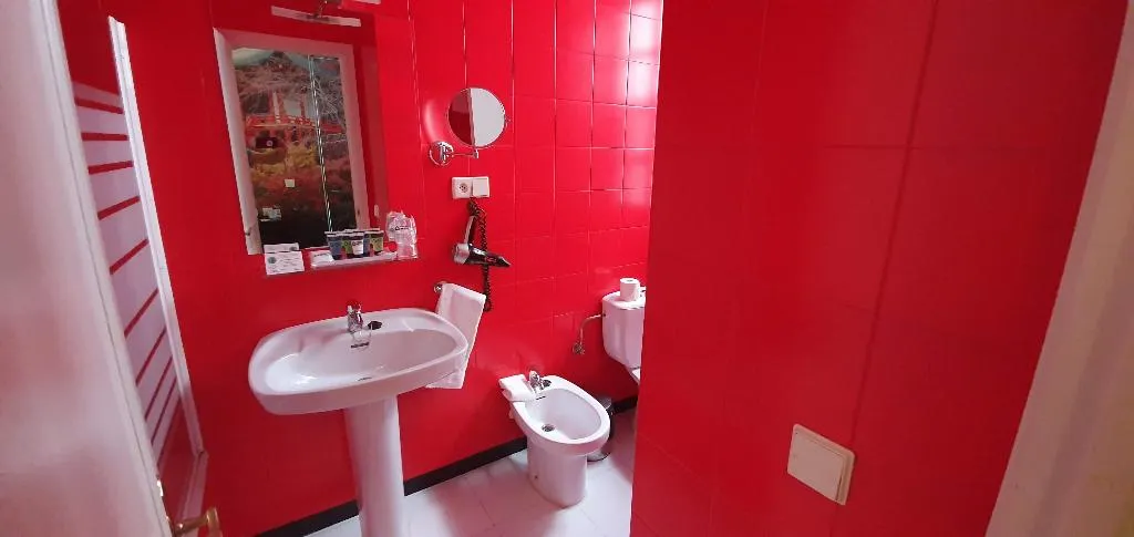 TRIPLE STANDARD Room, Casual de las Letras Sevilla, Seville