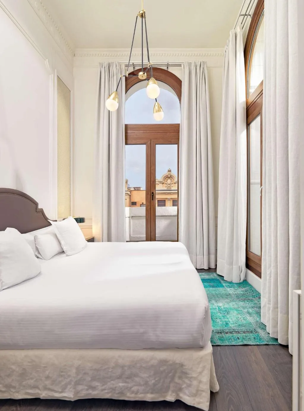 JUNIOR SUITE KING SIZE BED Room, H10 Villa de la Reina, Madrid
