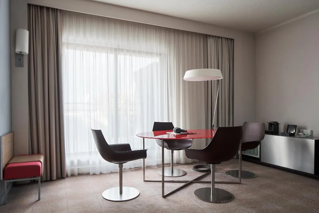 SUITE WITH DOUBLE BED Room, Novotel Athenes, Athens