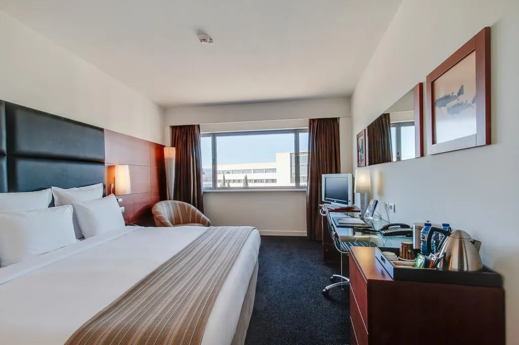 JUNIOR SUITE STANDARD Room, BAH Barcelona Airport Hotel, Barcelona