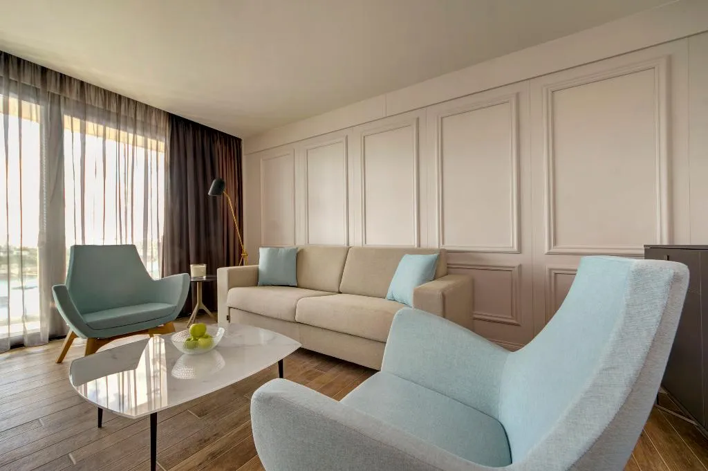 JUNIOR SUITE SUPERIOR SEA VIEW Room, Land's End Boutique Hotel, Malta