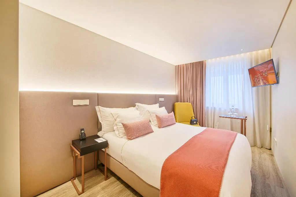 SINGLE CITY VIEW Room, Moon and Sun Braga, Porto