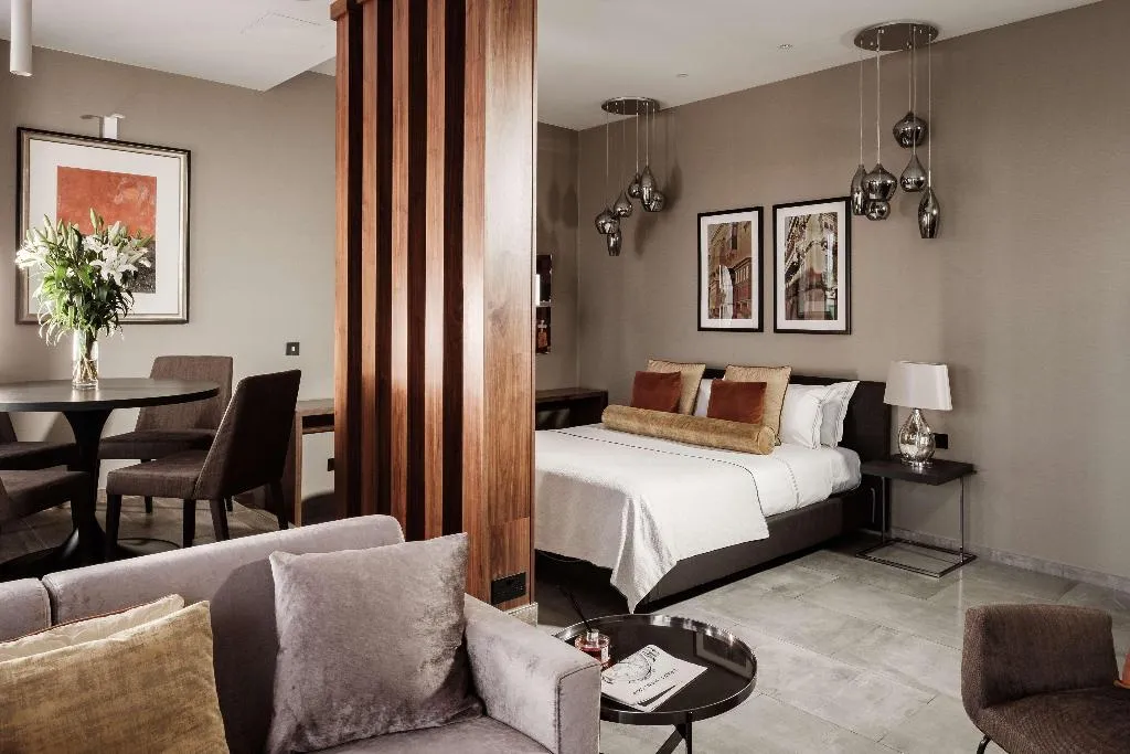 Room, Palazzo Jean Parisot Boutique Suites, Malta