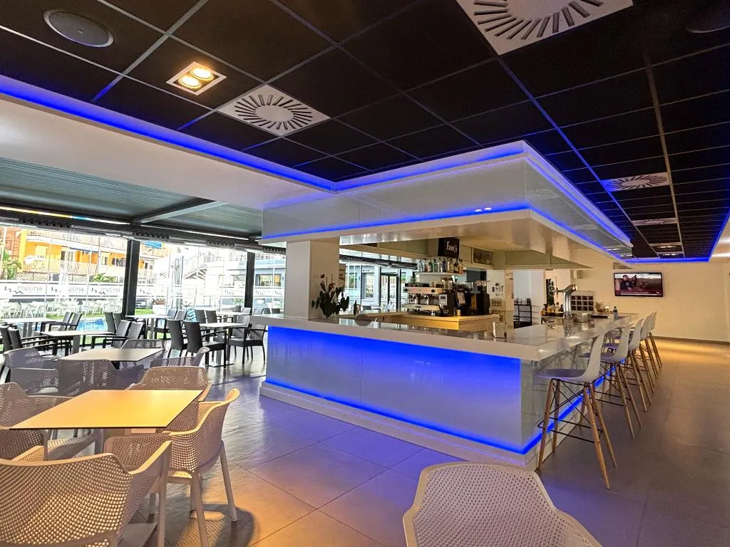 Bar, Melina, Costa Blanca