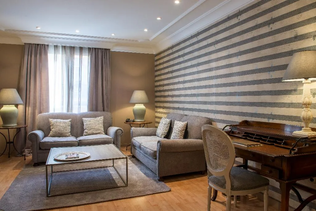 JUNIOR SUITE STANDARD Room, Vincci Lys, Valencia