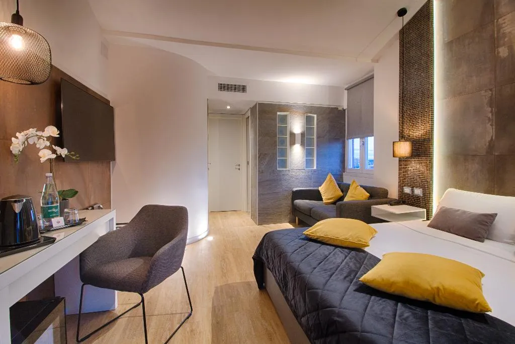 SUITE SUPERIOR WITH TERRACE Room, Raganelli, Rome