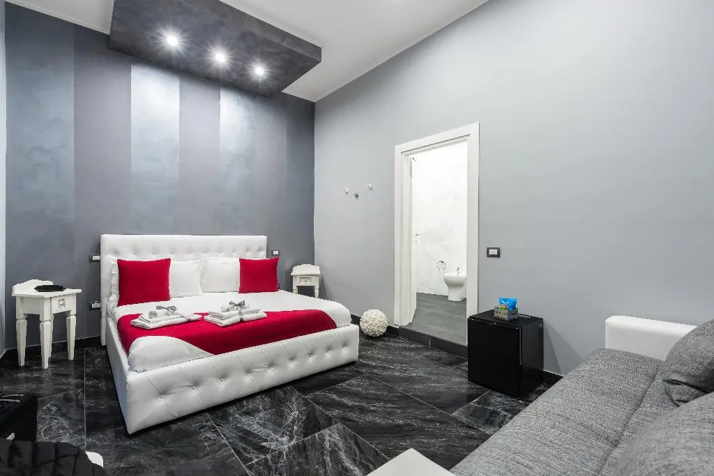 QUADRUPLE STANDARD Room, Hotel Palace Napoli, Naples