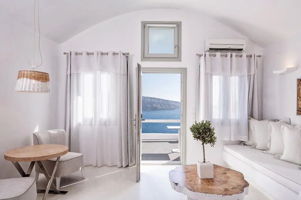 SUITE WITH VIEWS Room, Charisma Suites, Santorini