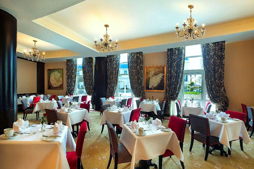 Restaurant, Kempinski Palace Cairo, Cairo