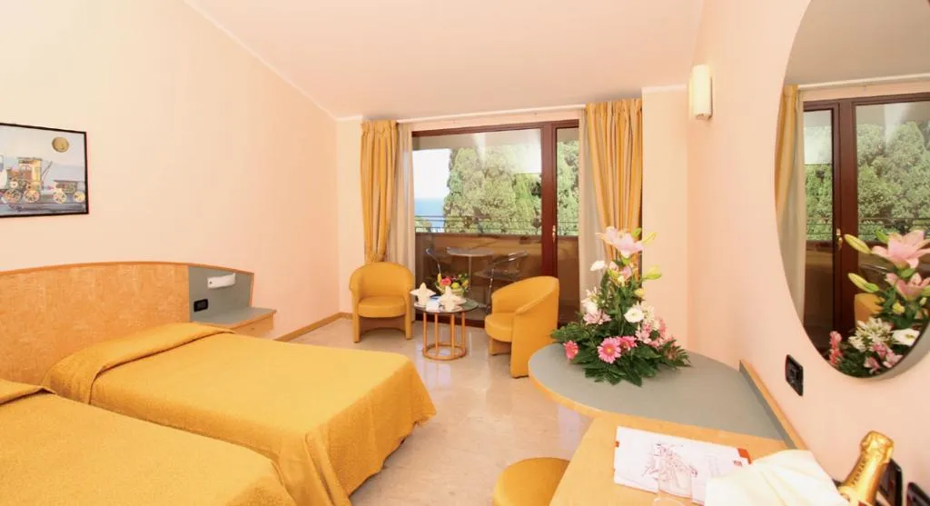 Room, Ariston and Palazzo Santa Caterina, Taormina