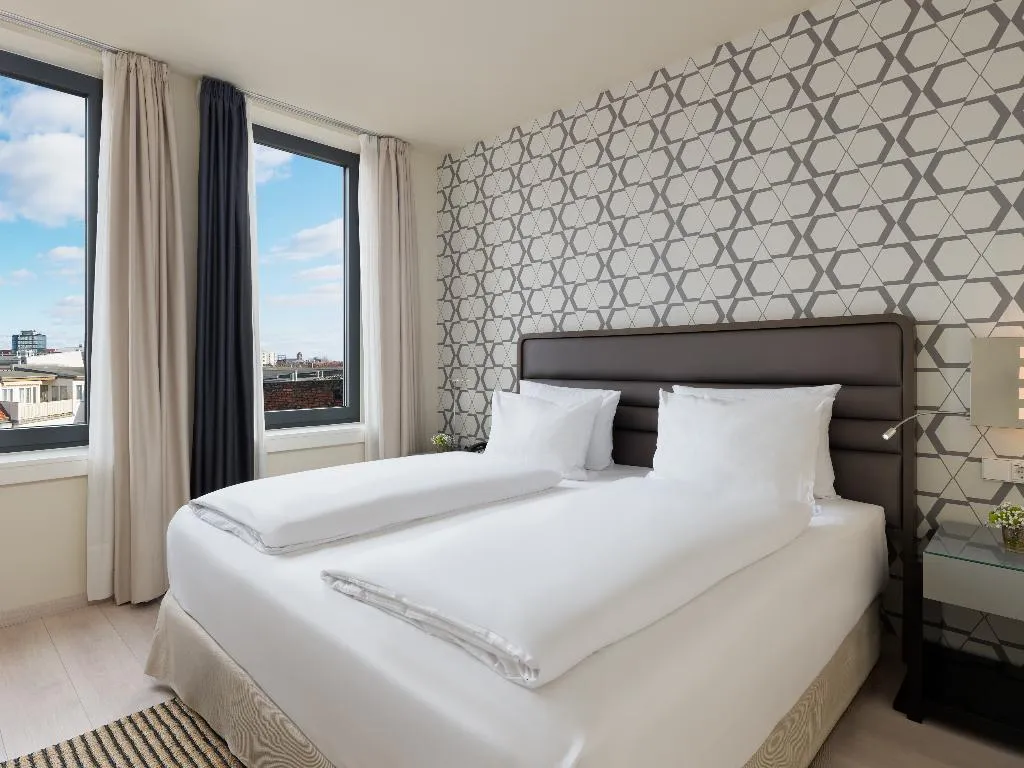 SUITE CAPACITY 3 Room, H10 Berlin Ku'Damm, Berlin