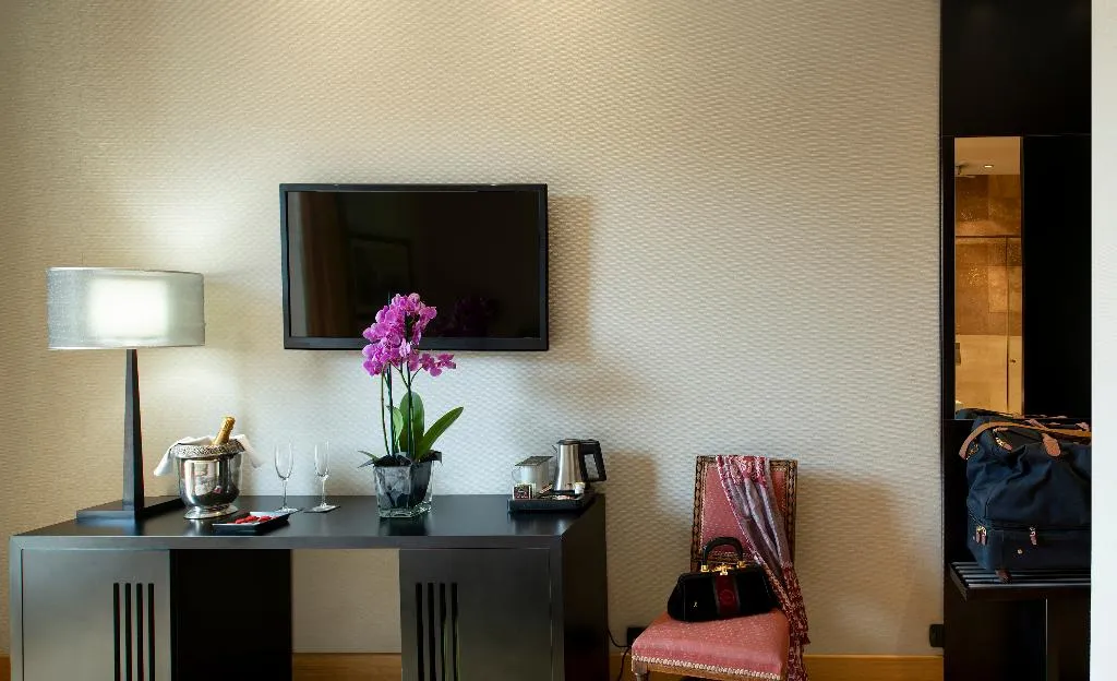 DOUBLE SUPERIOR Room, Hotel Alpi, Rome