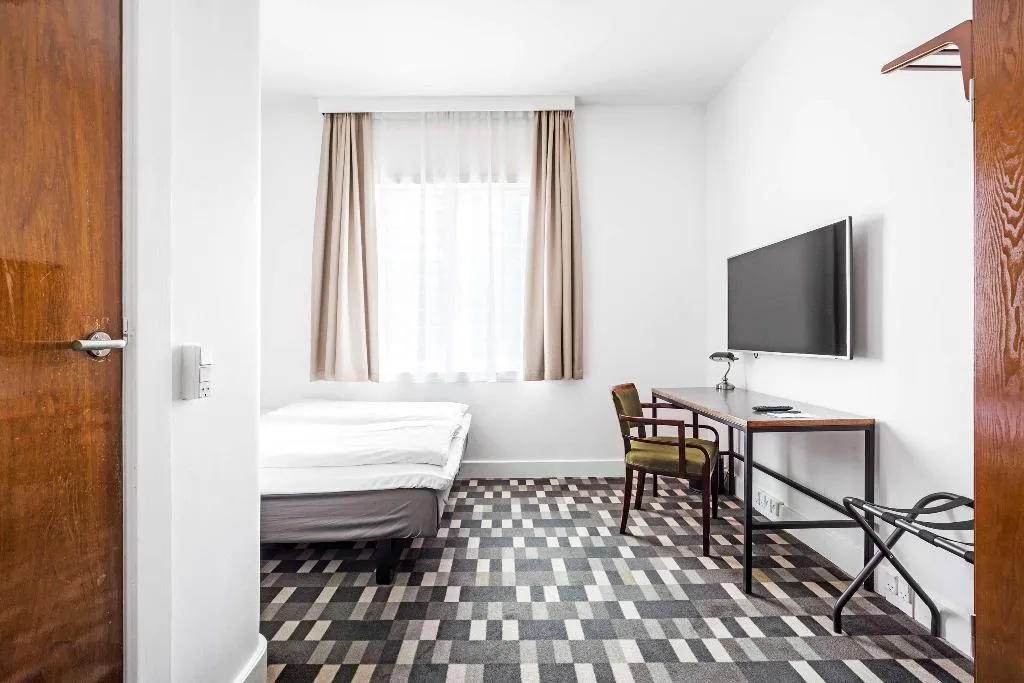 DOUBLE STANDARD Room, Hotel Astoria BW Signature Collection, Copenhagen