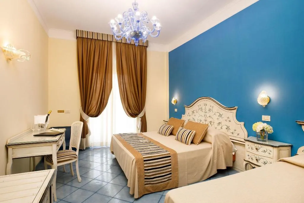 TRIPLE STANDARD Room, Zi' Teresa, Naples