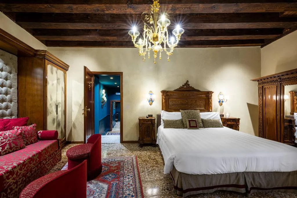 General view, Palazzo Priuli Hotel, Venice