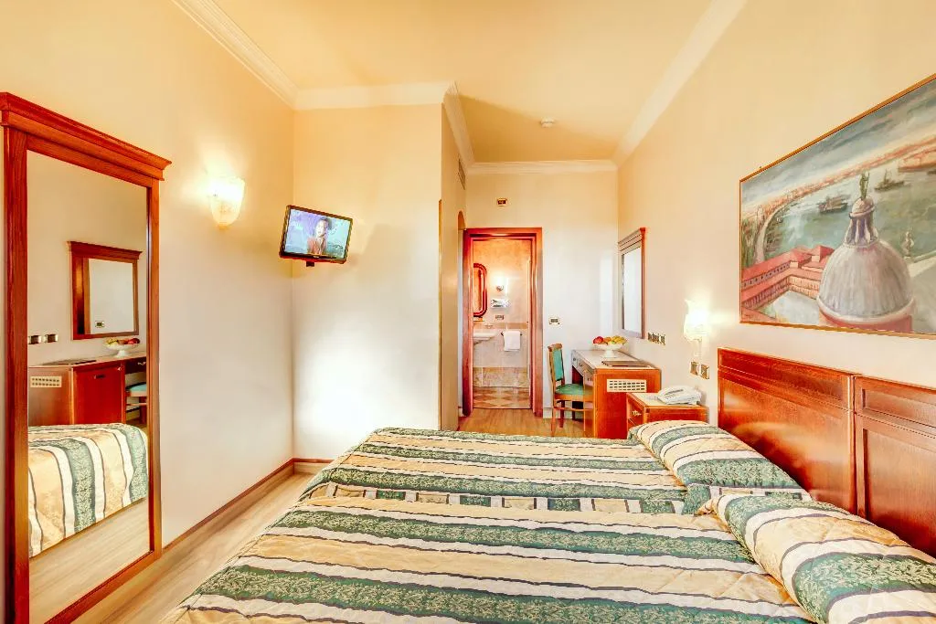 Double or Twin STANDARD Room, Hotel Panorama, Venice