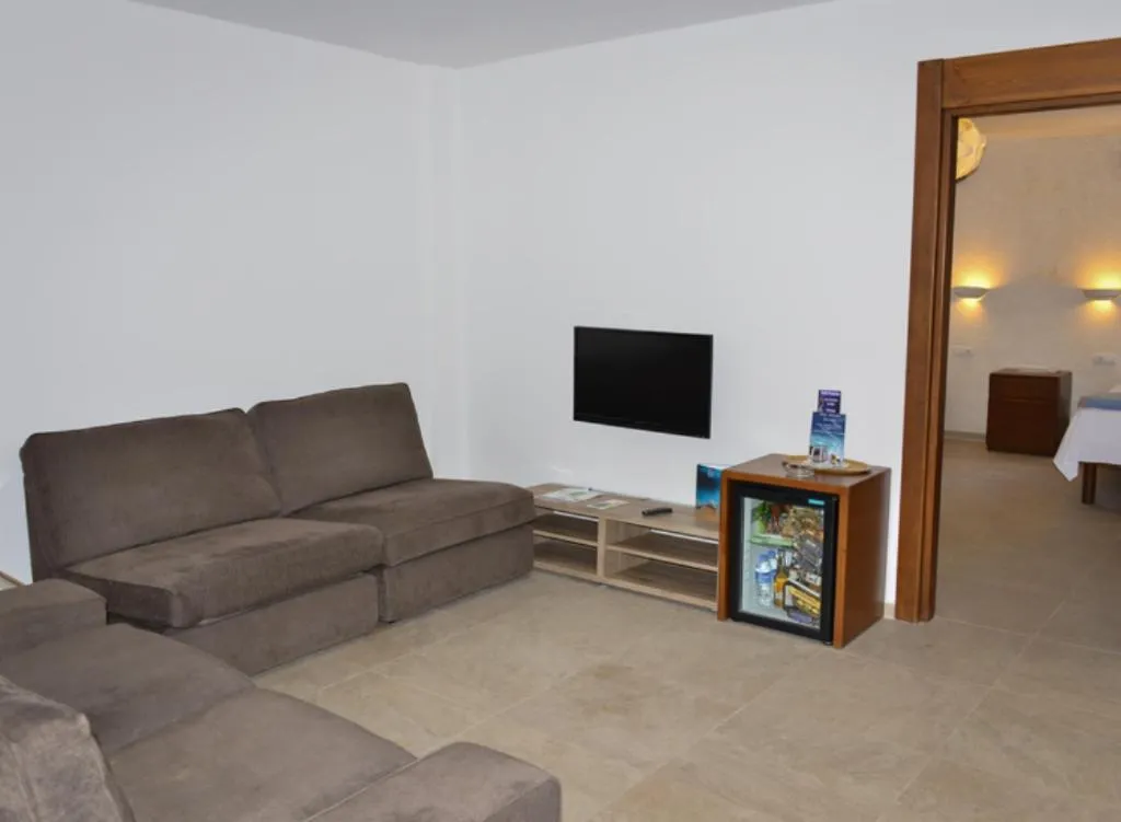QUADRUPLE CLASSIC Room, Baia Salima Kemer, Antalya