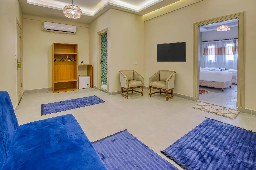 FAMILY ROOM GRAND DELUXE Room, Villa Khufu Pyramids Hotel, Cairo